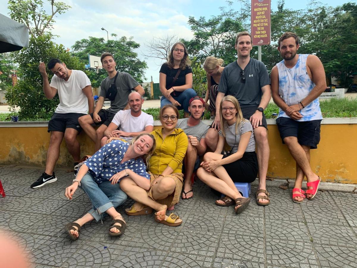 Cheerful Hoi An Hostel Esterno foto
