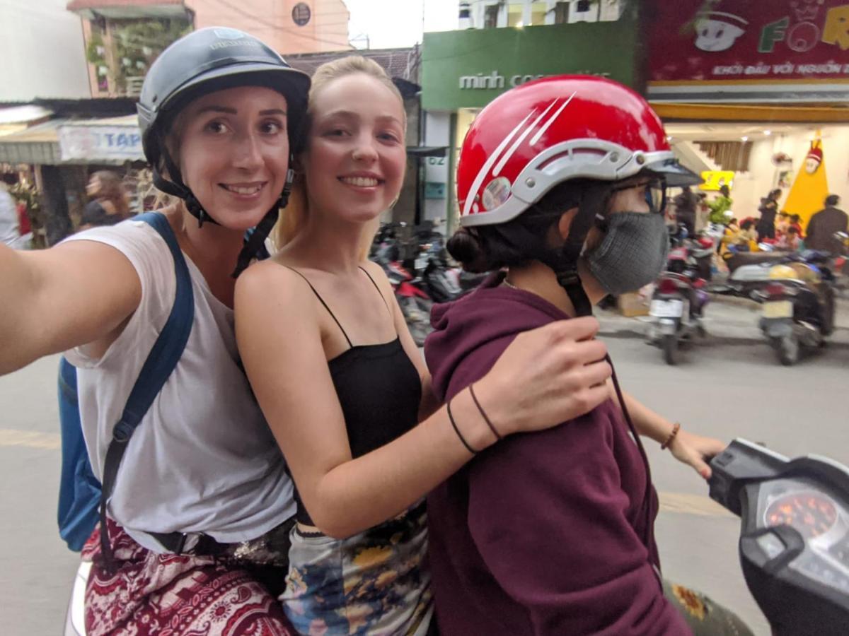 Cheerful Hoi An Hostel Esterno foto