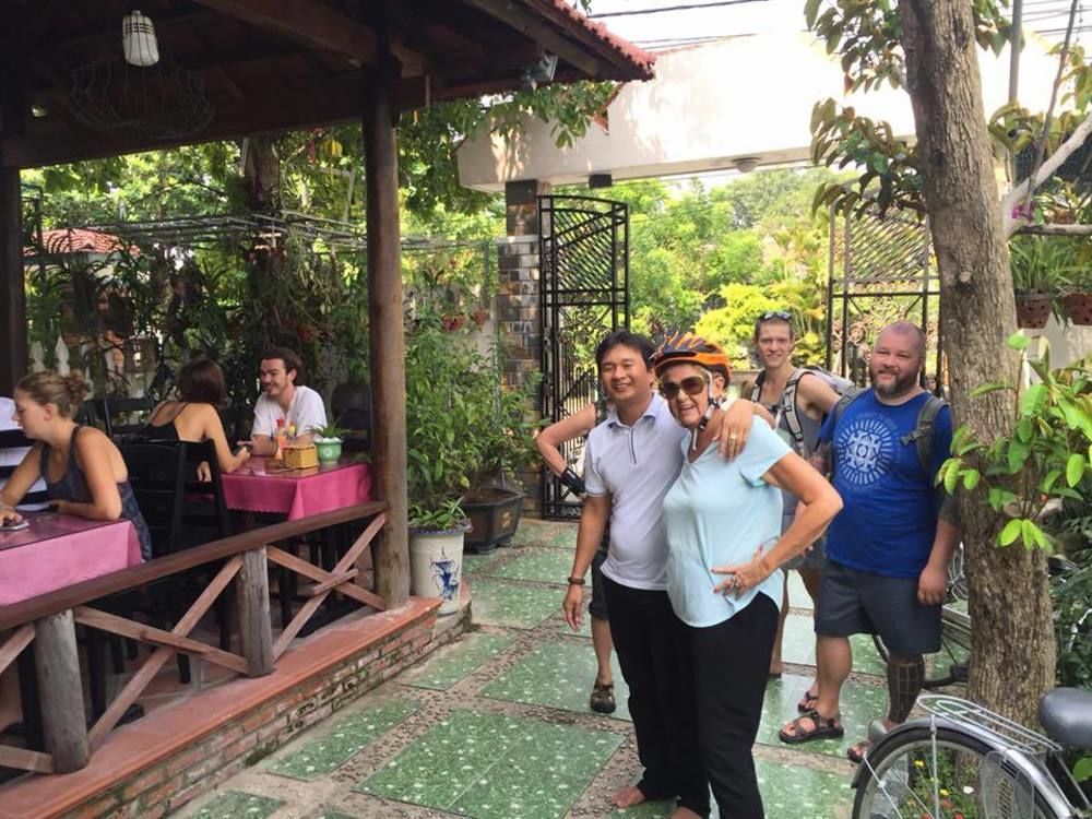 Cheerful Hoi An Hostel Esterno foto