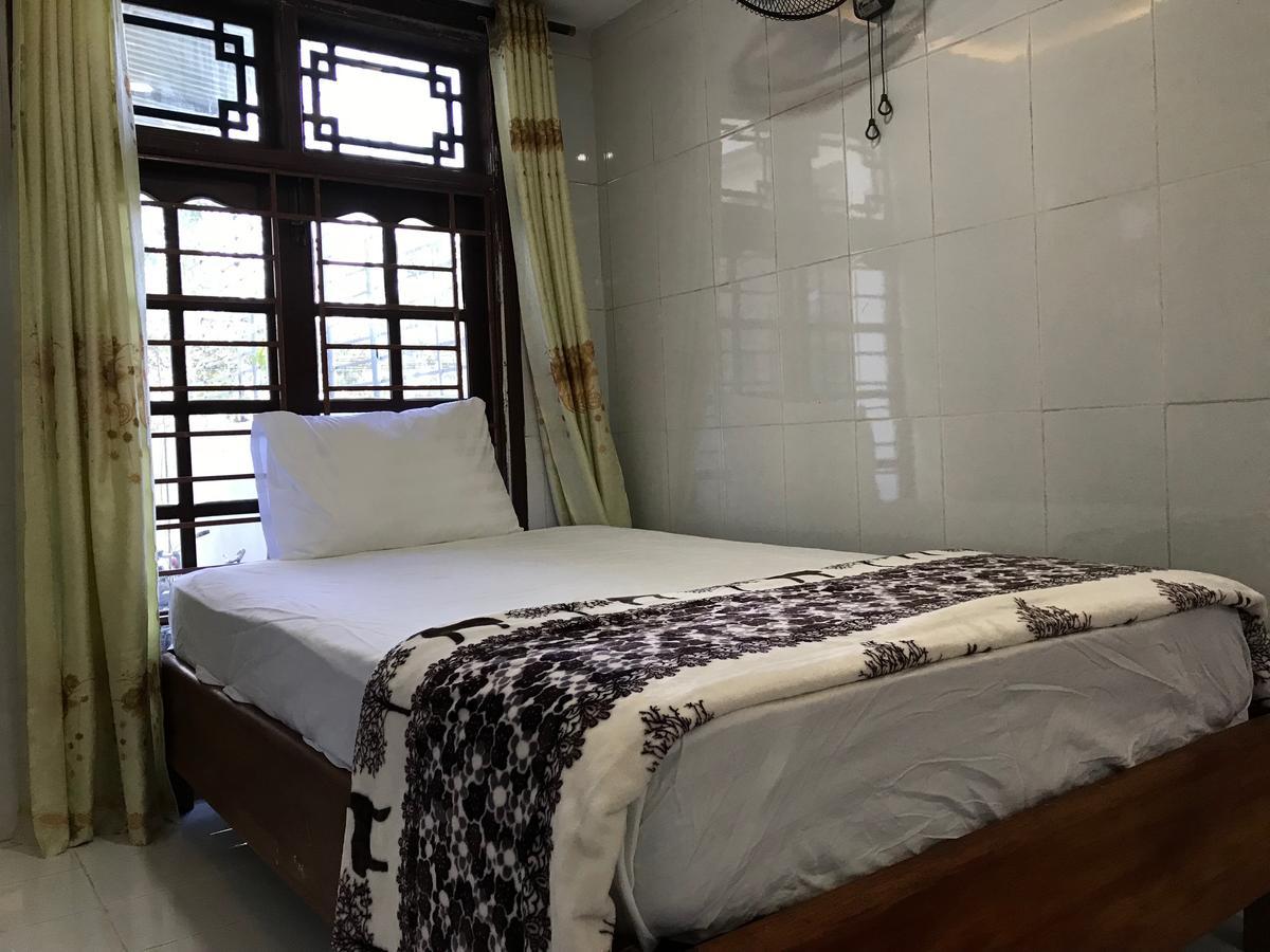 Cheerful Hoi An Hostel Esterno foto