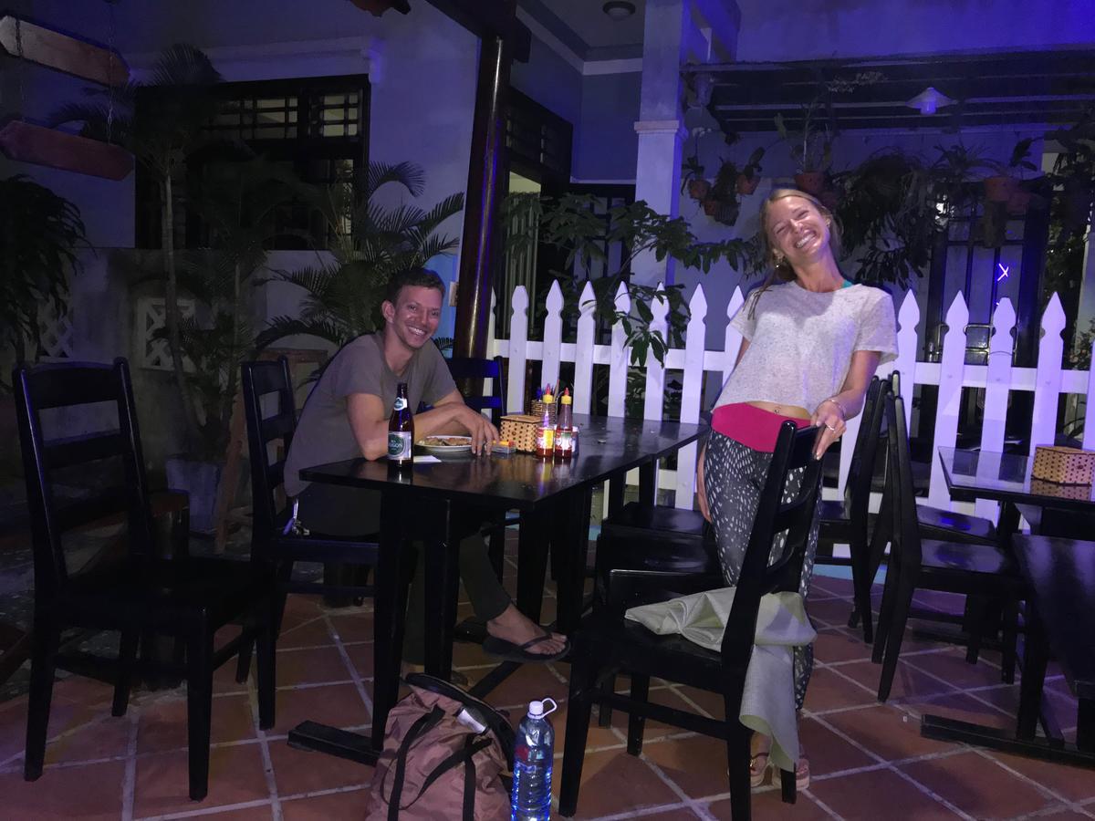 Cheerful Hoi An Hostel Esterno foto